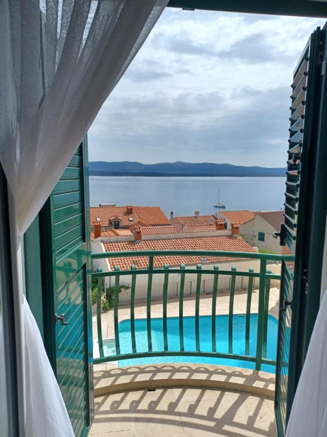 Hotel Ivan Dujmovic Dvori Bol Exterior foto